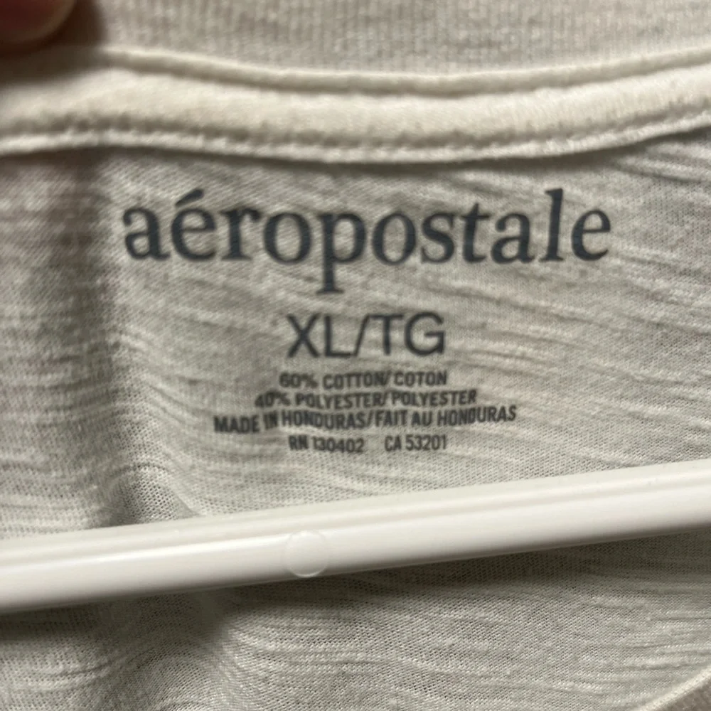 💝Aeropostale NYC T-shirt - Picture 2 of 3